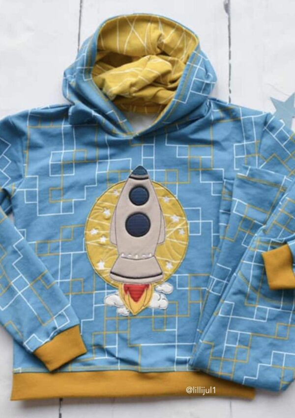 hoodie-for-two-kids_4 hoodie-for-two-kids_4