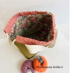 Projekt Tasche Größe S mit floralem Innenfutter